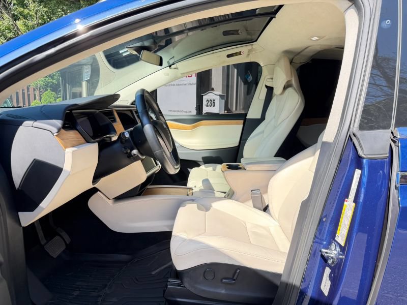 Used 2018 Tesla Model X 100D AWD/4WD image 12