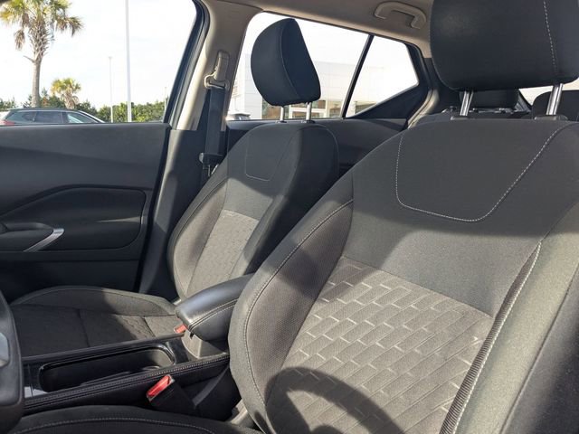 Used 2024 Nissan Kicks SV image 14