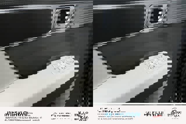 New 2025 Hyundai Santa Fe SE image 10