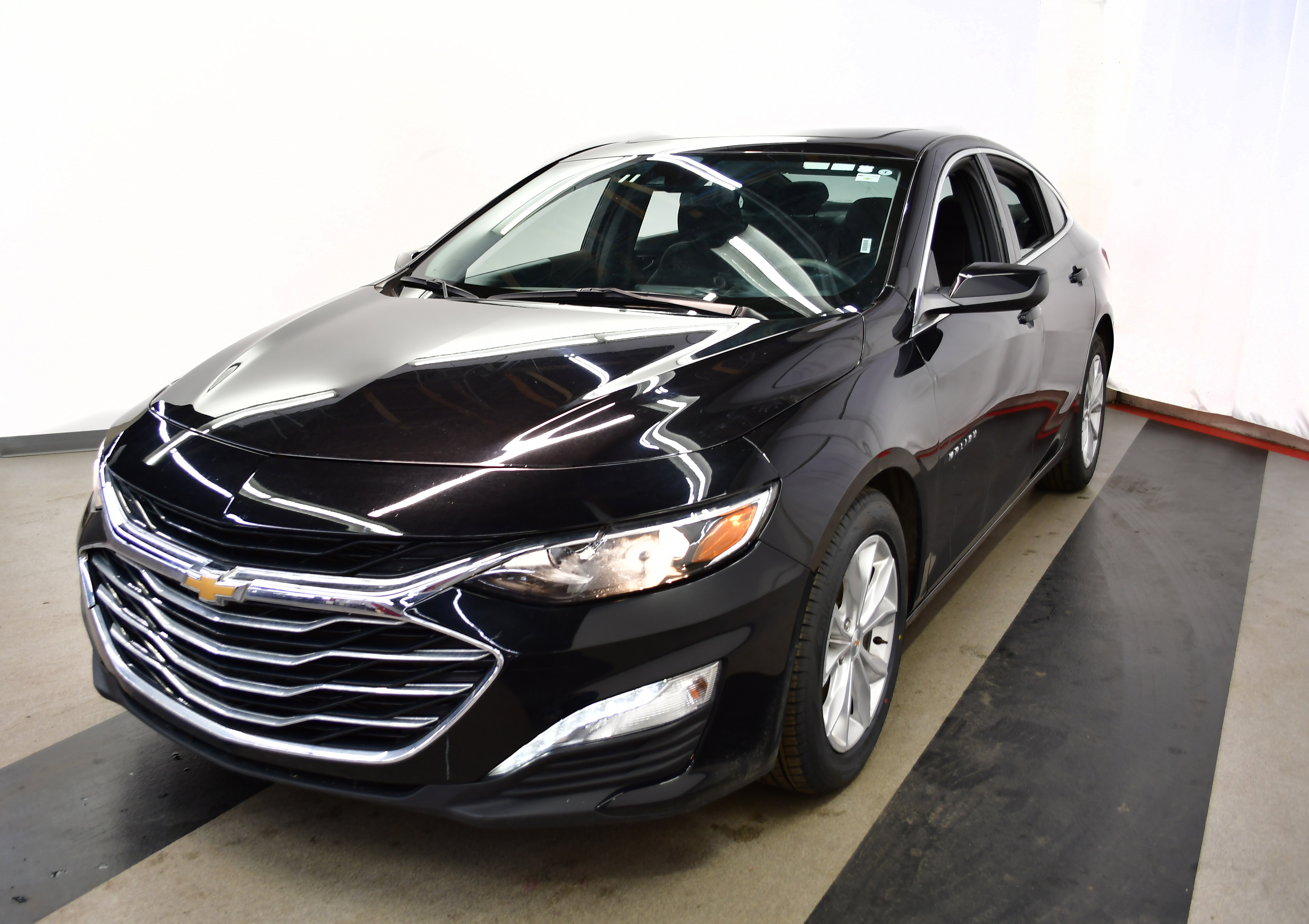 Used 2024 Chevrolet Malibu LT image 4