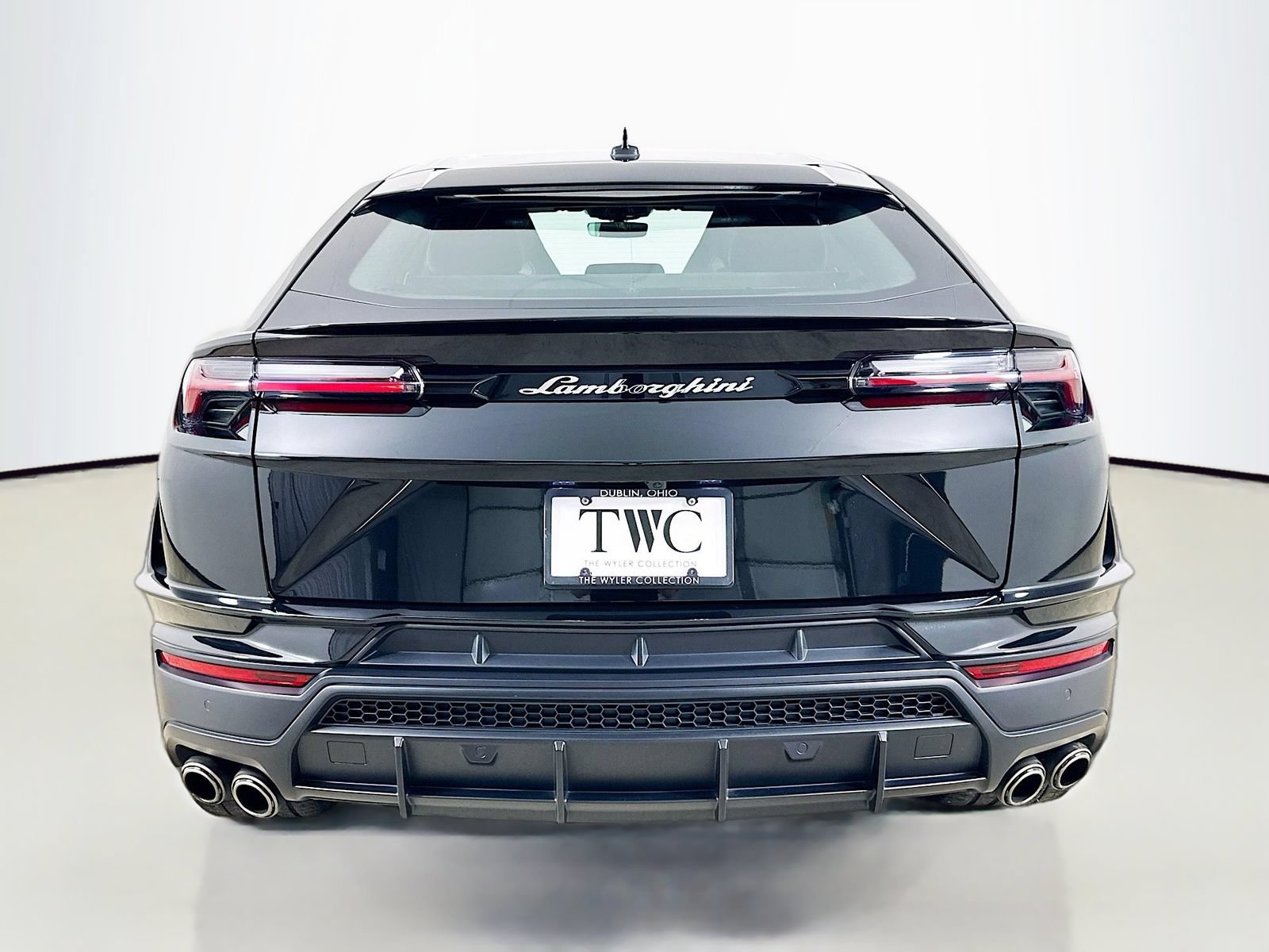 Used 2024 Lamborghini Urus S AWD/4WD image 6