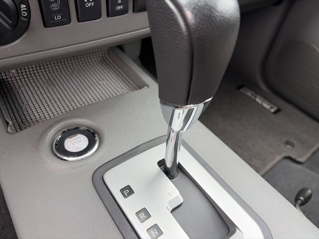 Used 2020 Nissan Frontier SV w/ Midnight Edition Floor Mats AWD/4WD image 27