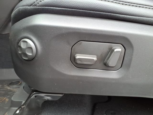 New 2026 Jeep Gladiator Sport S image 15