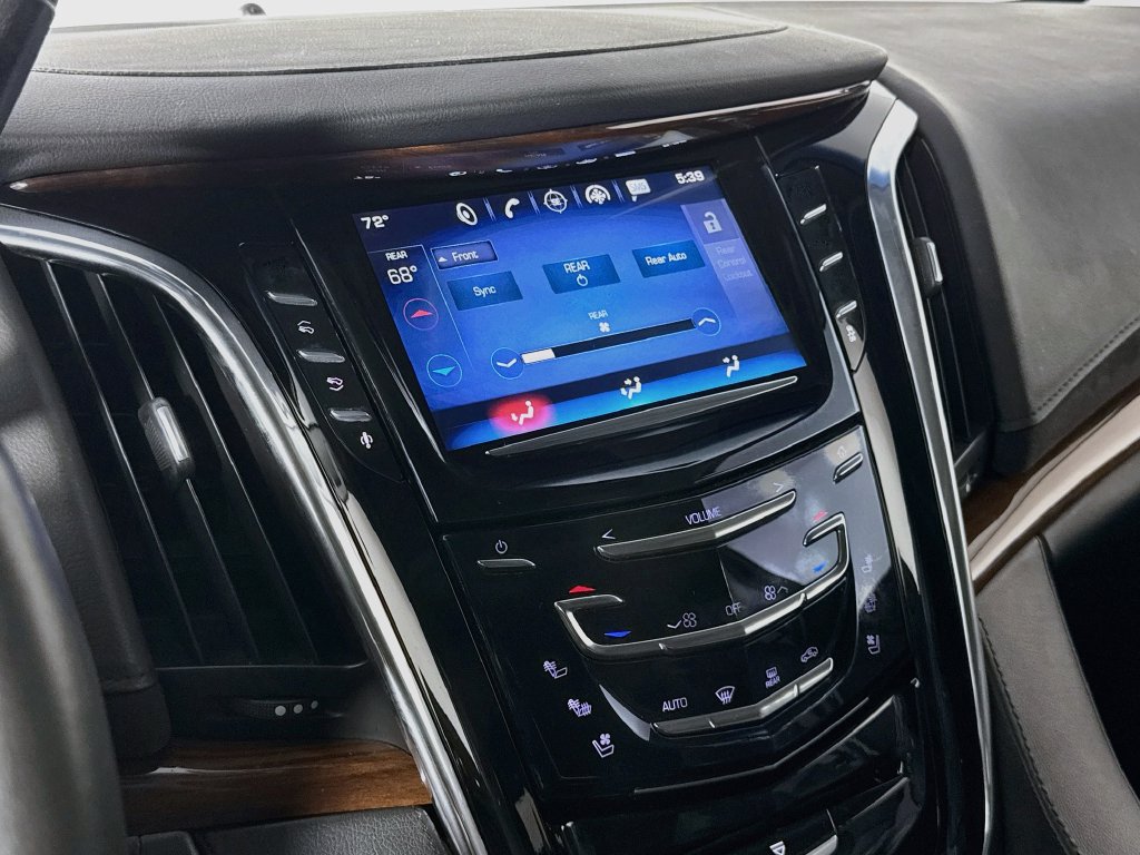 Used 2016 Cadillac Escalade Premium AWD/4WD image 19