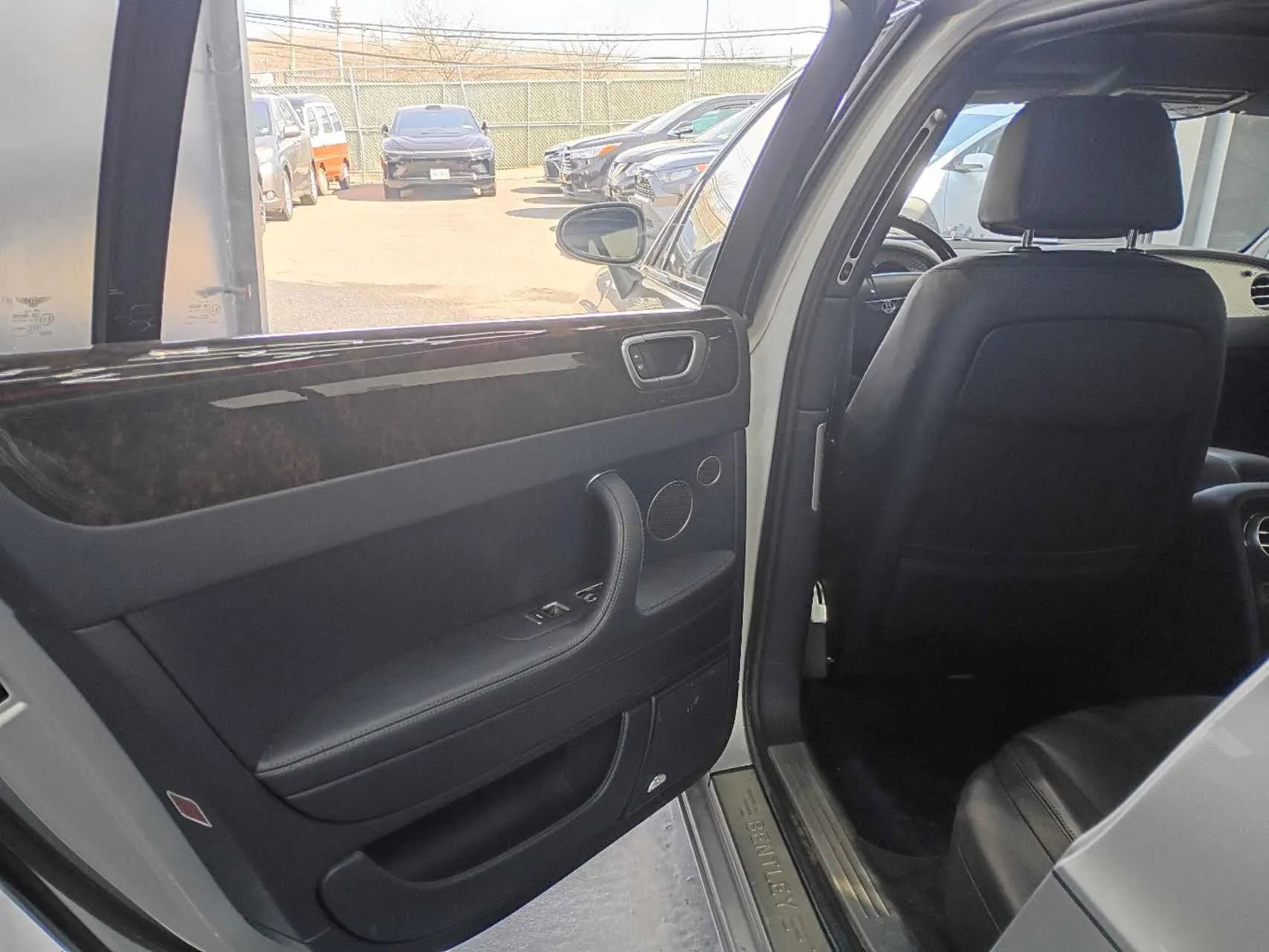 Used 2009 Bentley Flying Spur Flying Spur image 22