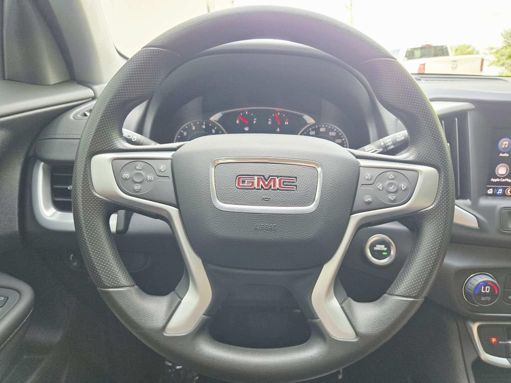 Used 2024 GMC Terrain SLE w/ Driver Convenience Package FWD image 18