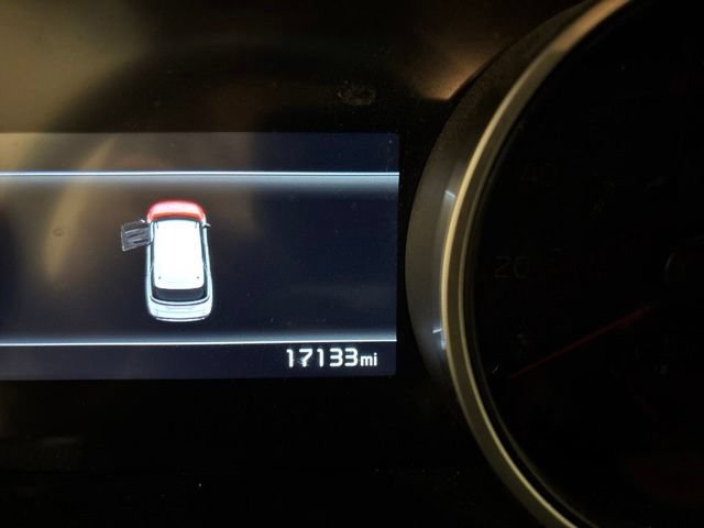 Used 2024 Kia Carnival EX FWD image 12