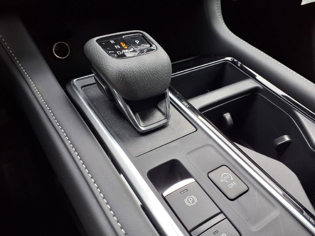 New 2026 Nissan Pathfinder SL AWD/4WD image 15