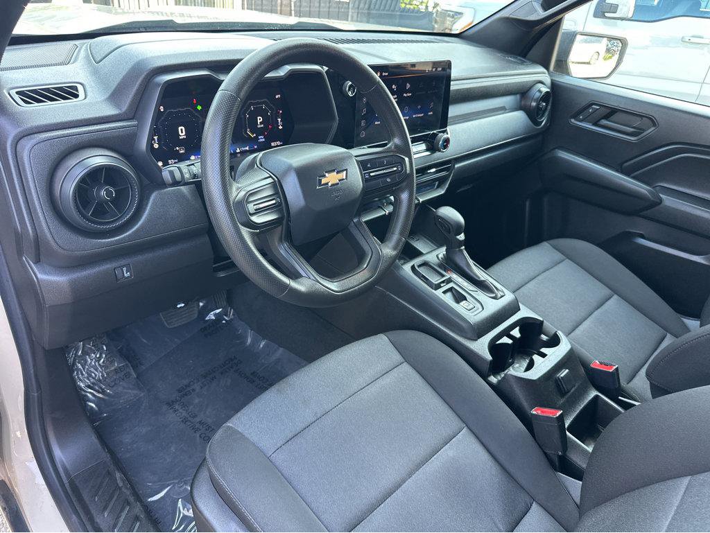 Used 2024 Chevrolet Colorado W/T RWD image 16