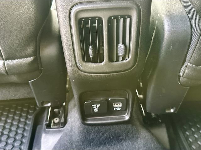 Used 2018 Jeep Compass Latitude w/ Popular Equipment Group AWD/4WD image 27