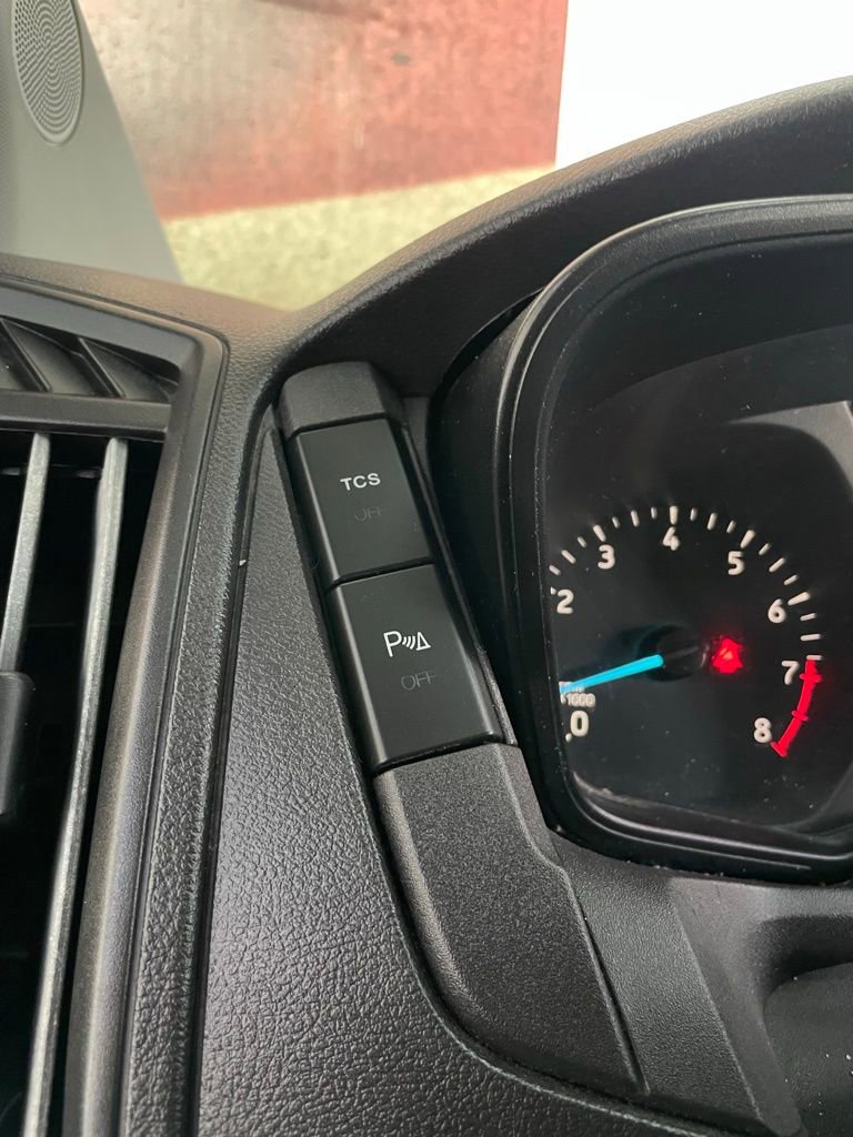 Used 2017 Ford Transit 150 XL image 31