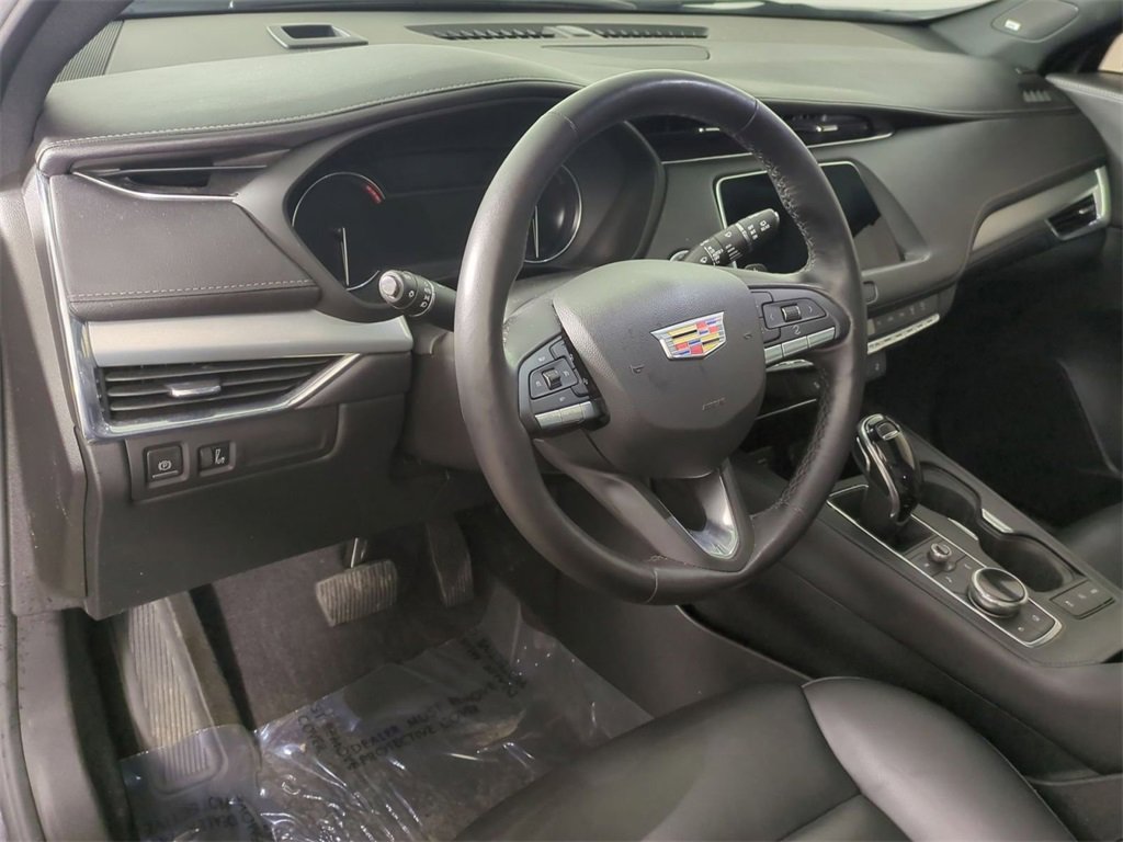 Certified 2023 Cadillac XT4 Premium Luxury w/ Cold Weather Package image 10