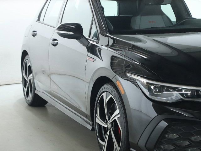 Used 2024 Volkswagen GTI SE FWD image 8
