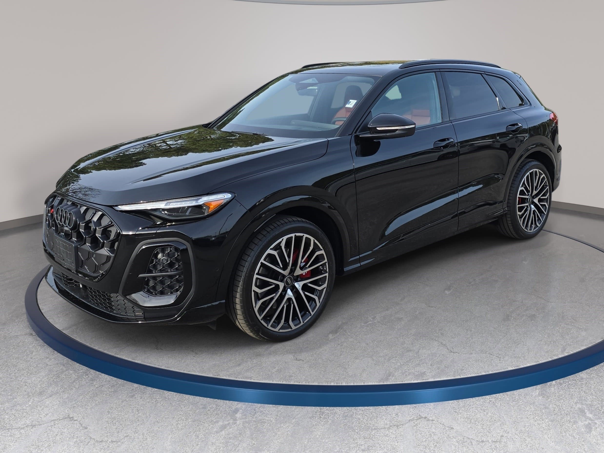 New 2025 Audi SQ5 Premium Plus image 1