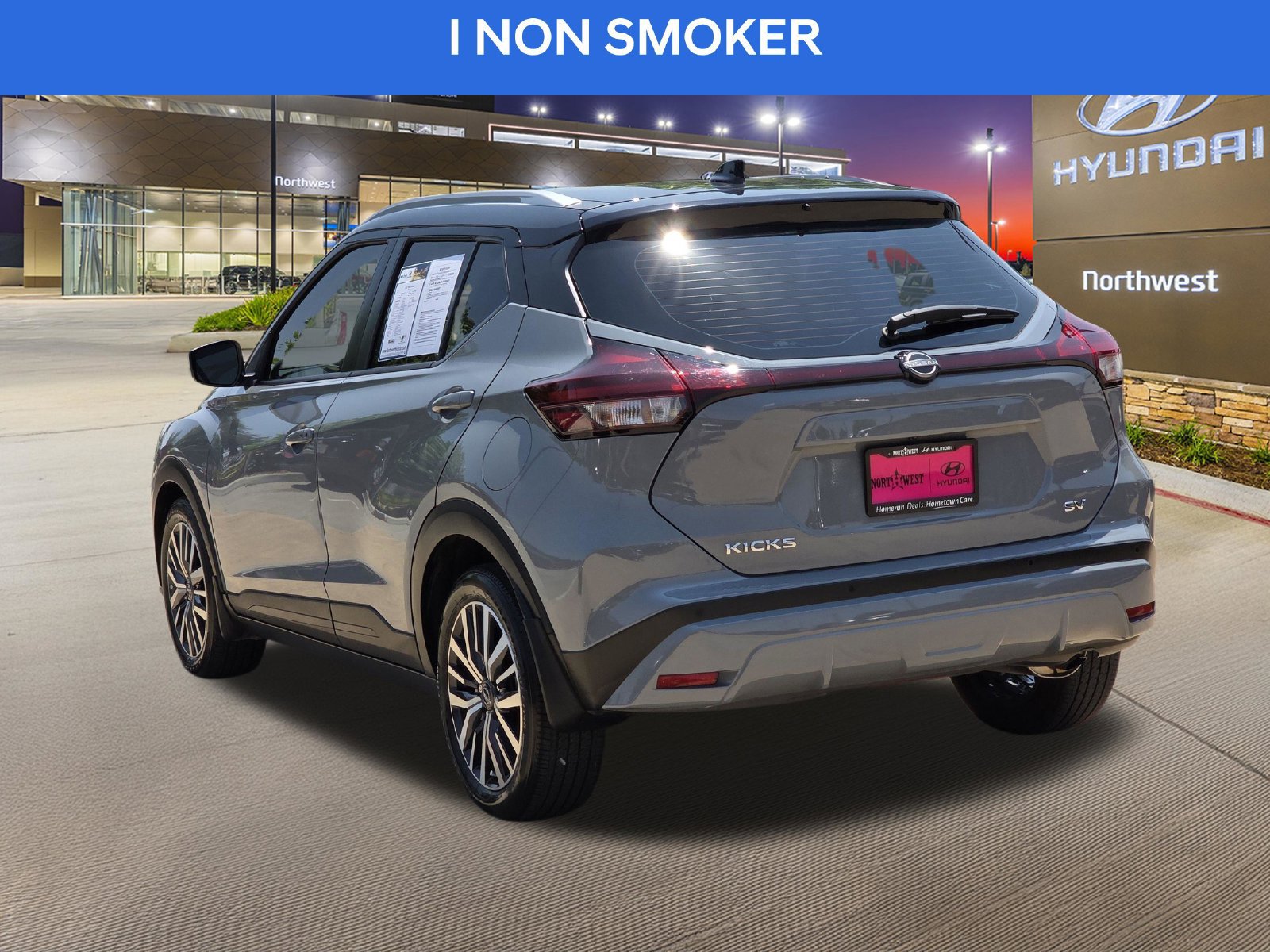 Used 2023 Nissan Kicks SV FWD image 9