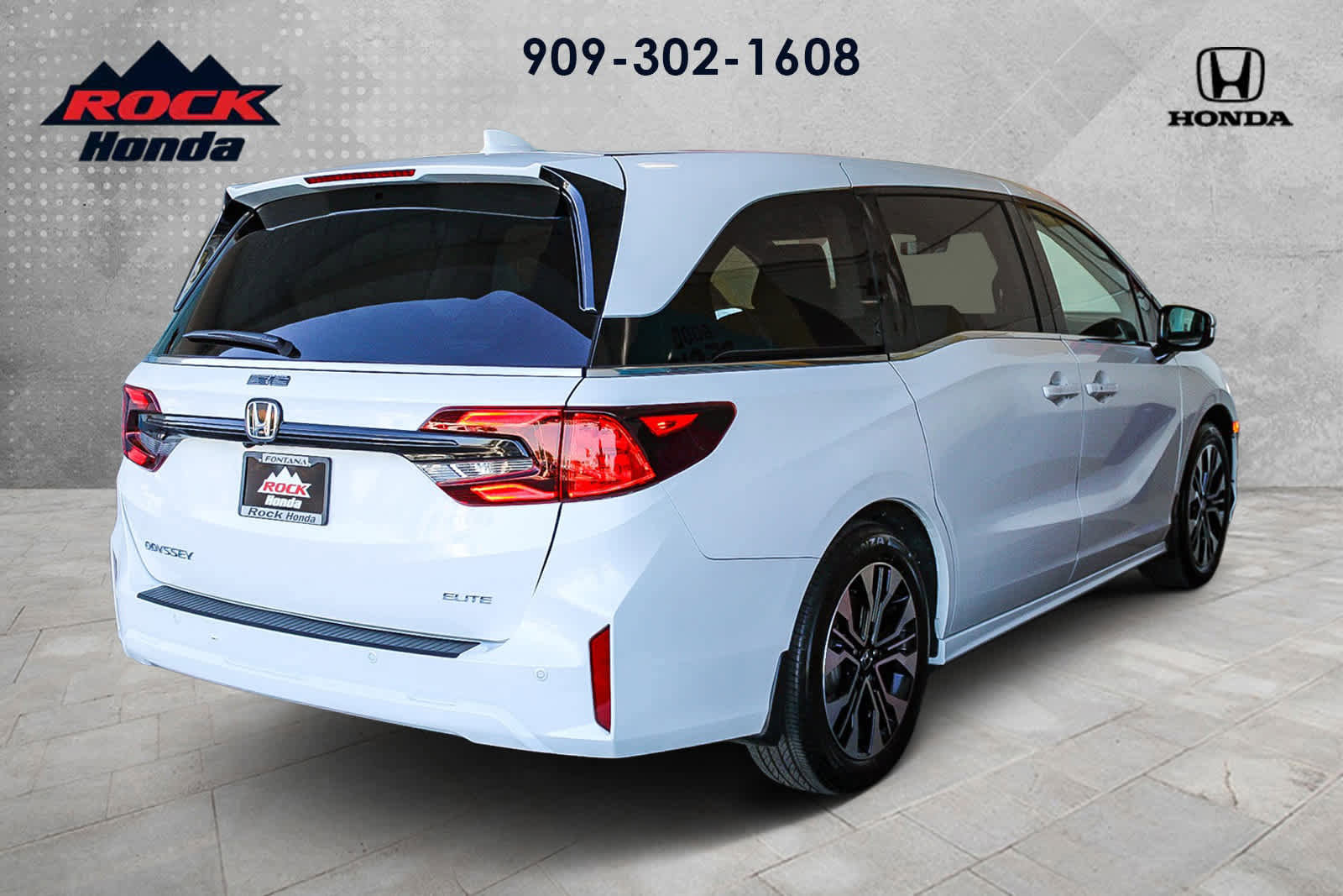Used 2025 Honda Odyssey Elite image 6