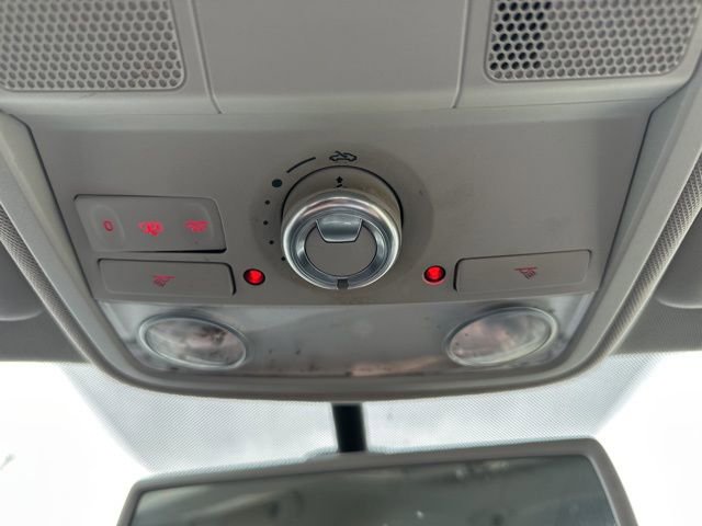 Used 2013 Volkswagen Passat 2.5 SE image 28