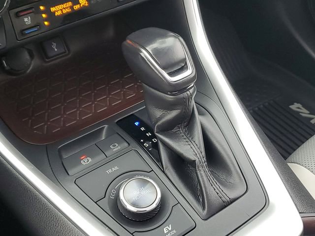 Used 2020 Toyota RAV4 Limited w/ Limited Grade Weather Package AWD/4WD image 22