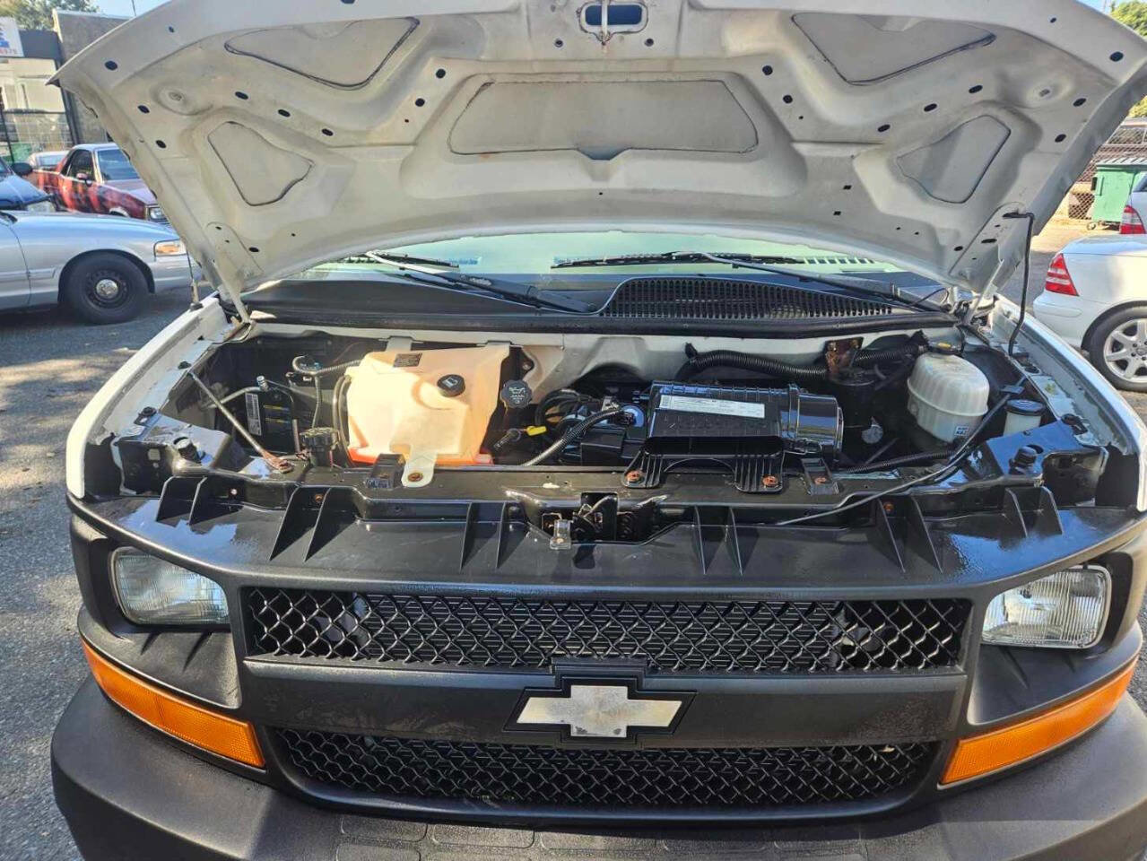 Used 2006 Chevrolet Express 3500 LS image 12