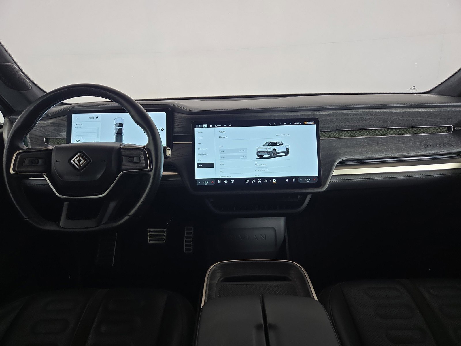 Used 2022 Rivian R1T Adventure image 25