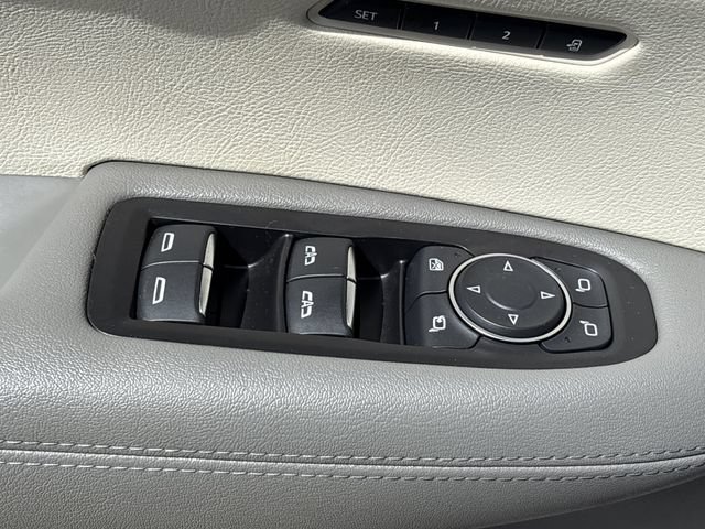 Used 2020 Cadillac XT6 Premium Luxury FWD image 27