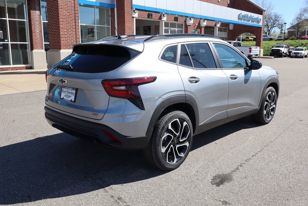 New 2026 Chevrolet Trax RS w/ Sunroof Package FWD image 33