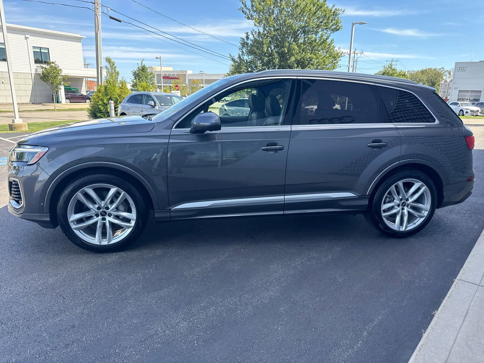 New 2025 Audi Q7 3.0T Premium Plus image 5