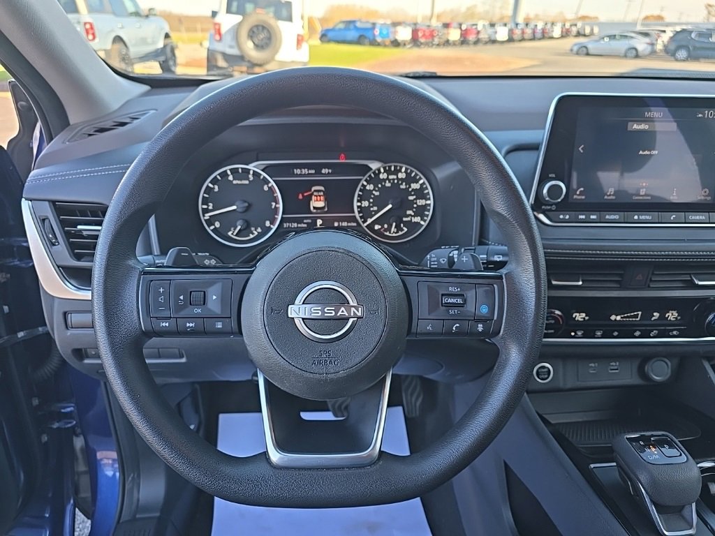 Used 2023 Nissan Rogue SV image 23