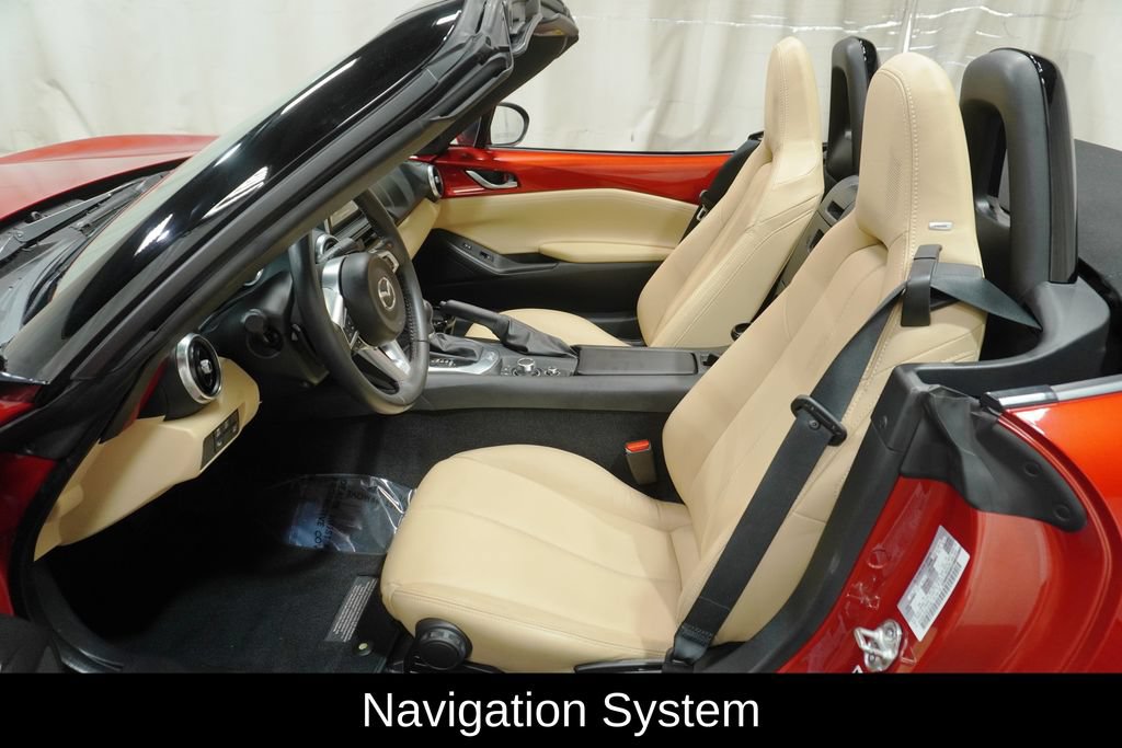 Used 2016 MAZDA MX-5 Miata Grand Touring RWD image 2