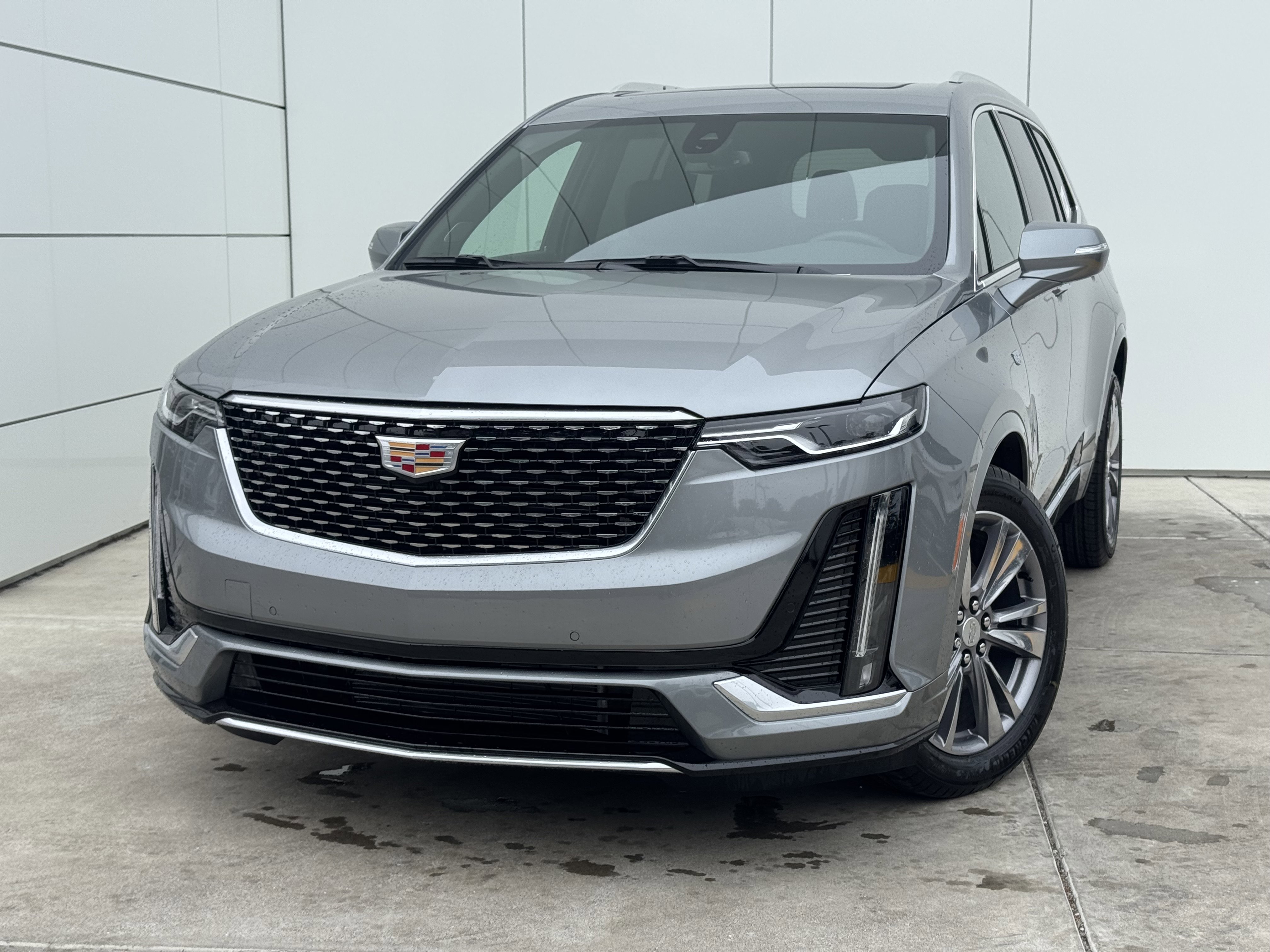 New 2025 Cadillac XT6 Premium Luxury