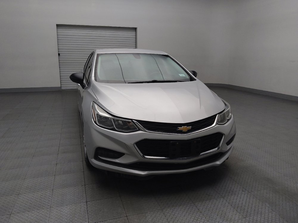 Used 2017 Chevrolet Cruze LS FWD image 14
