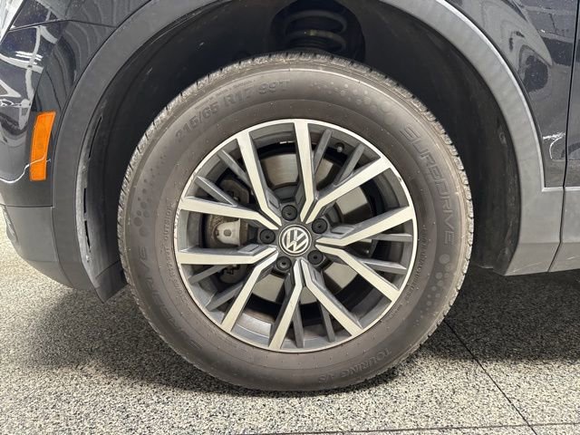 Used 2019 Volkswagen Tiguan SE FWD image 3