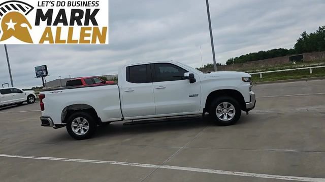 Used 2020 Chevrolet Silverado 1500 LT w/ Texas Edition AWD/4WD image 9
