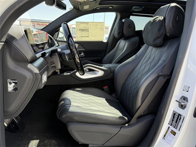 New 2025 Mercedes-Benz Maybach GLS 600 4MATIC image 4