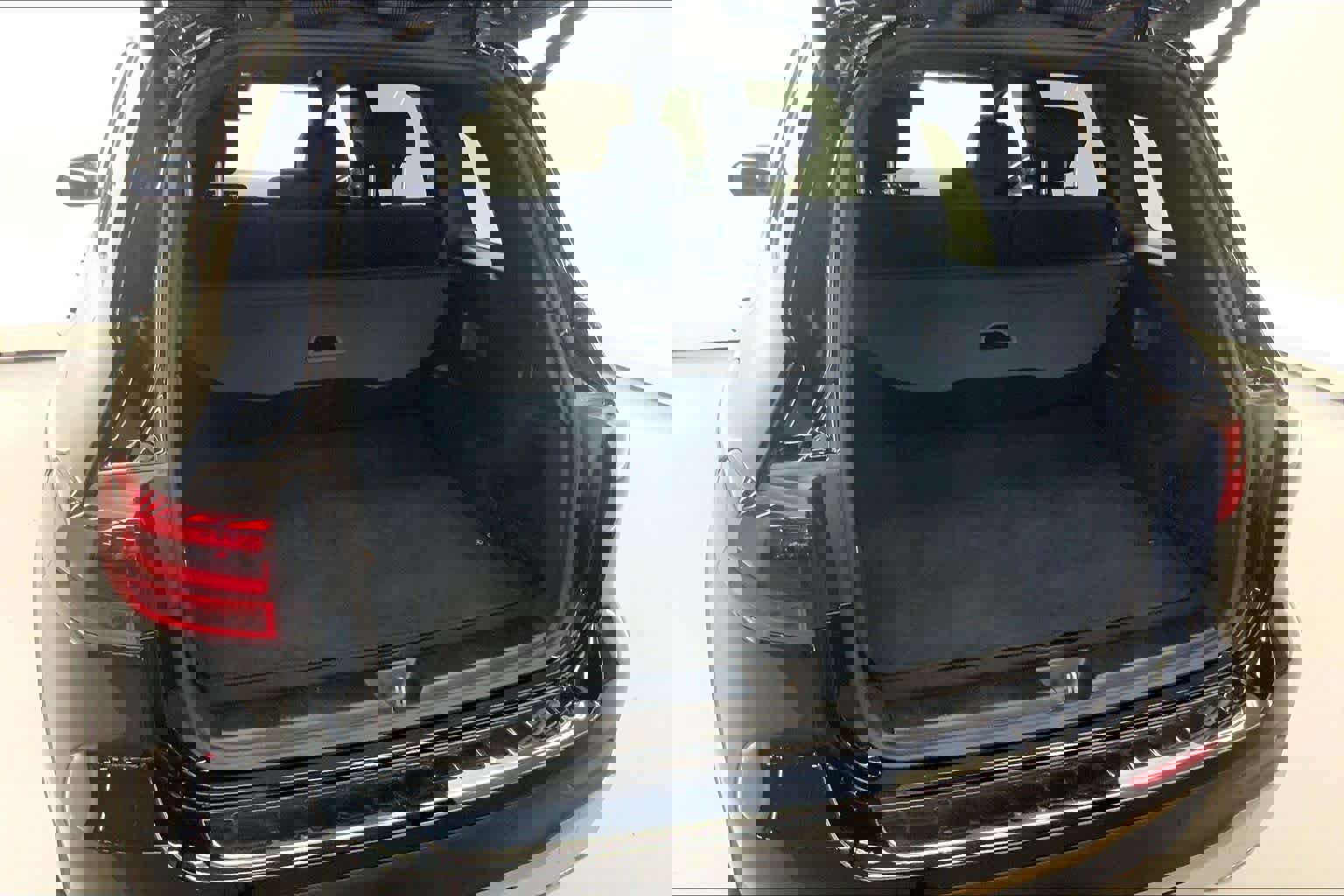 Used 2025 Mercedes-Benz GLB 250 image 16