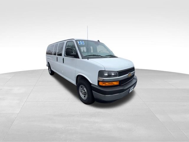 Certified 2025 Chevrolet Express 3500 LT w/ LT Preferred Equipment Group image 2
