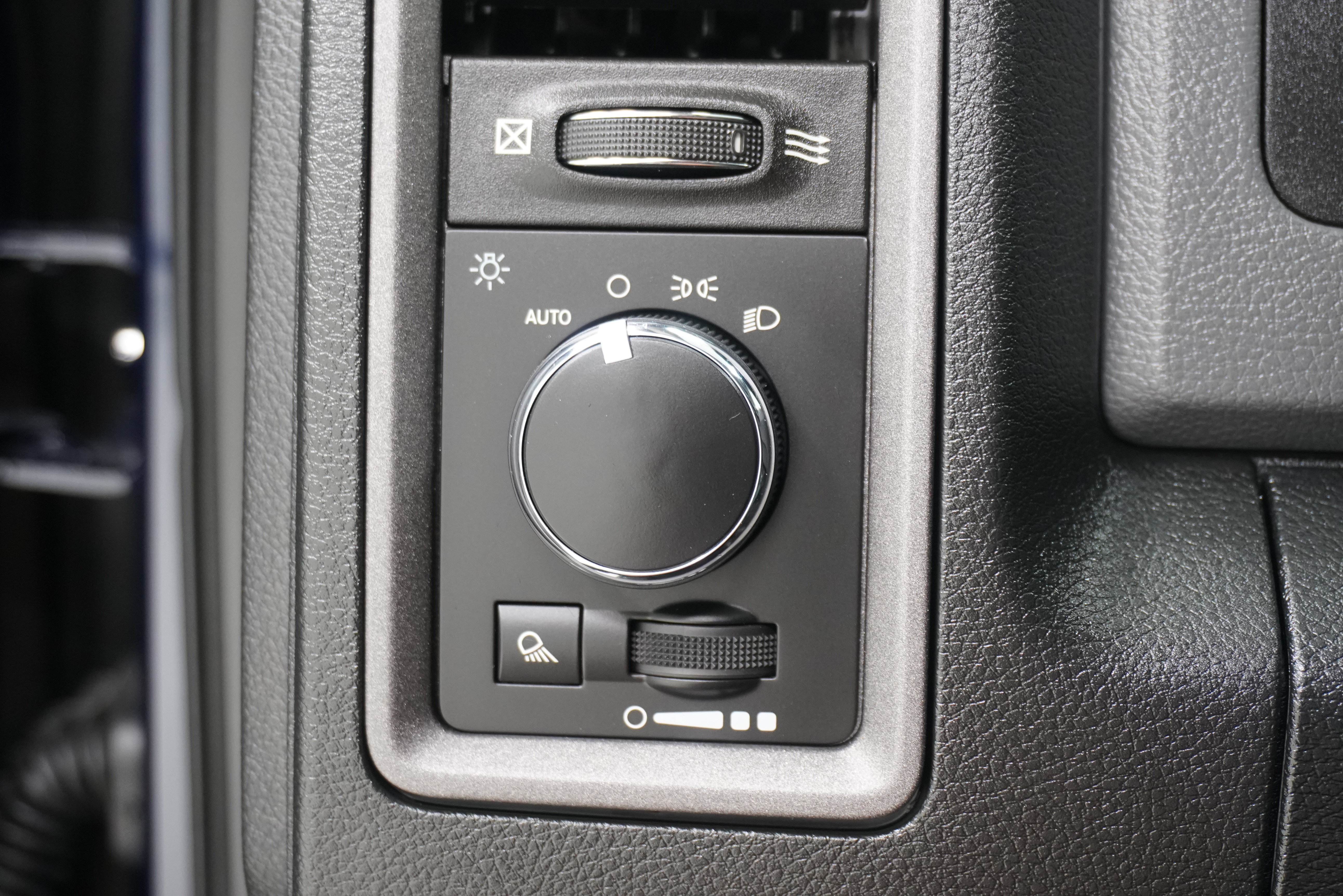 Used 2017 RAM 1500 Tradesman w/ Power & Remote Entry Group RWD image 18