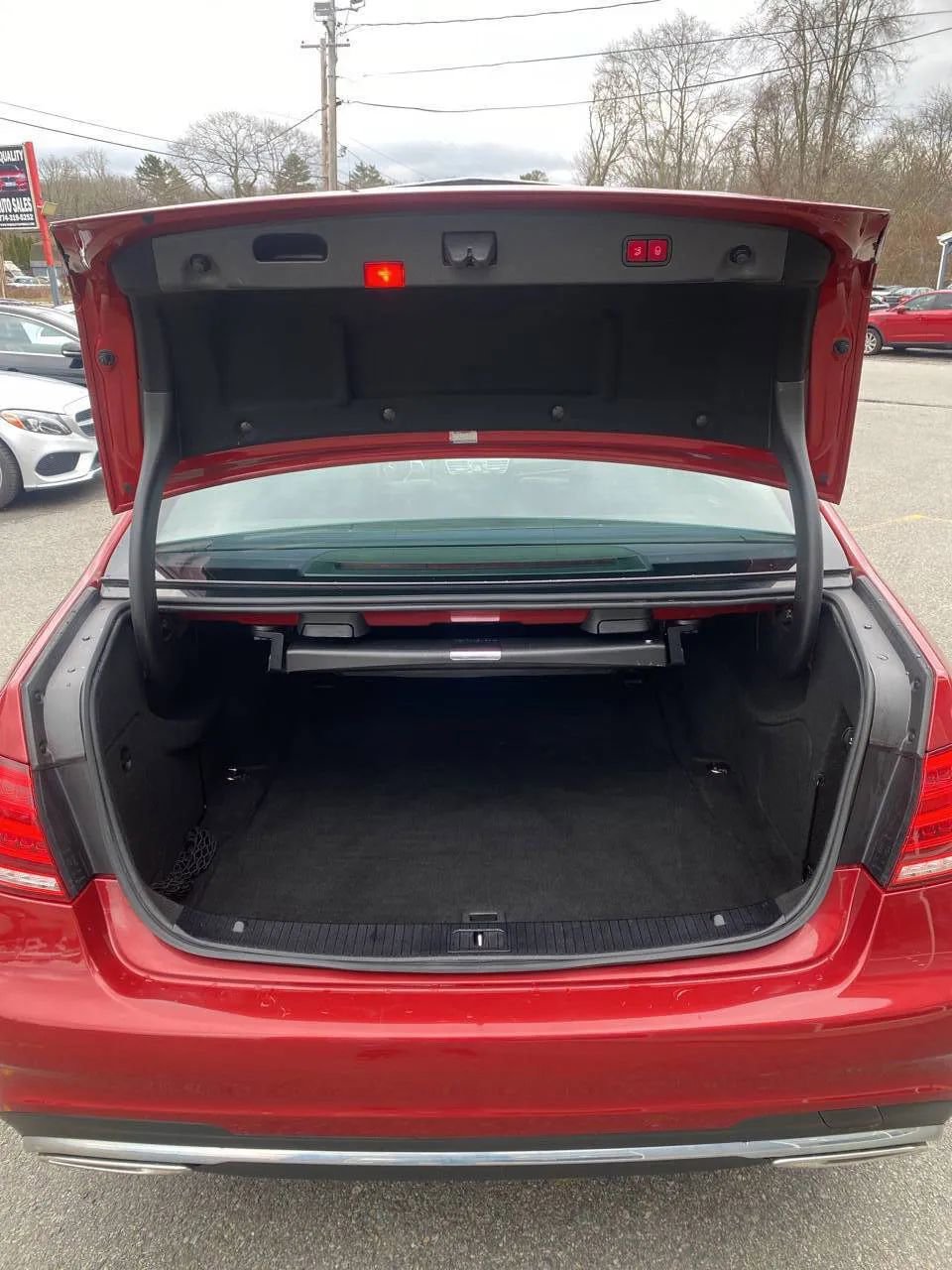 Used 2014 Mercedes-Benz E 350 E 350 4MATIC Sedan 4D image 6