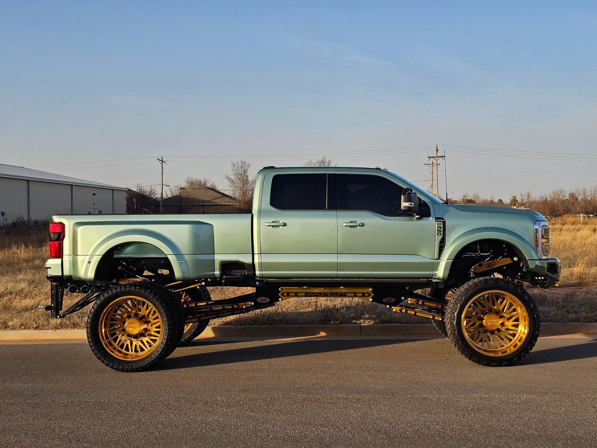 Used 2024 Ford F450 Platinum AWD/4WD image 9