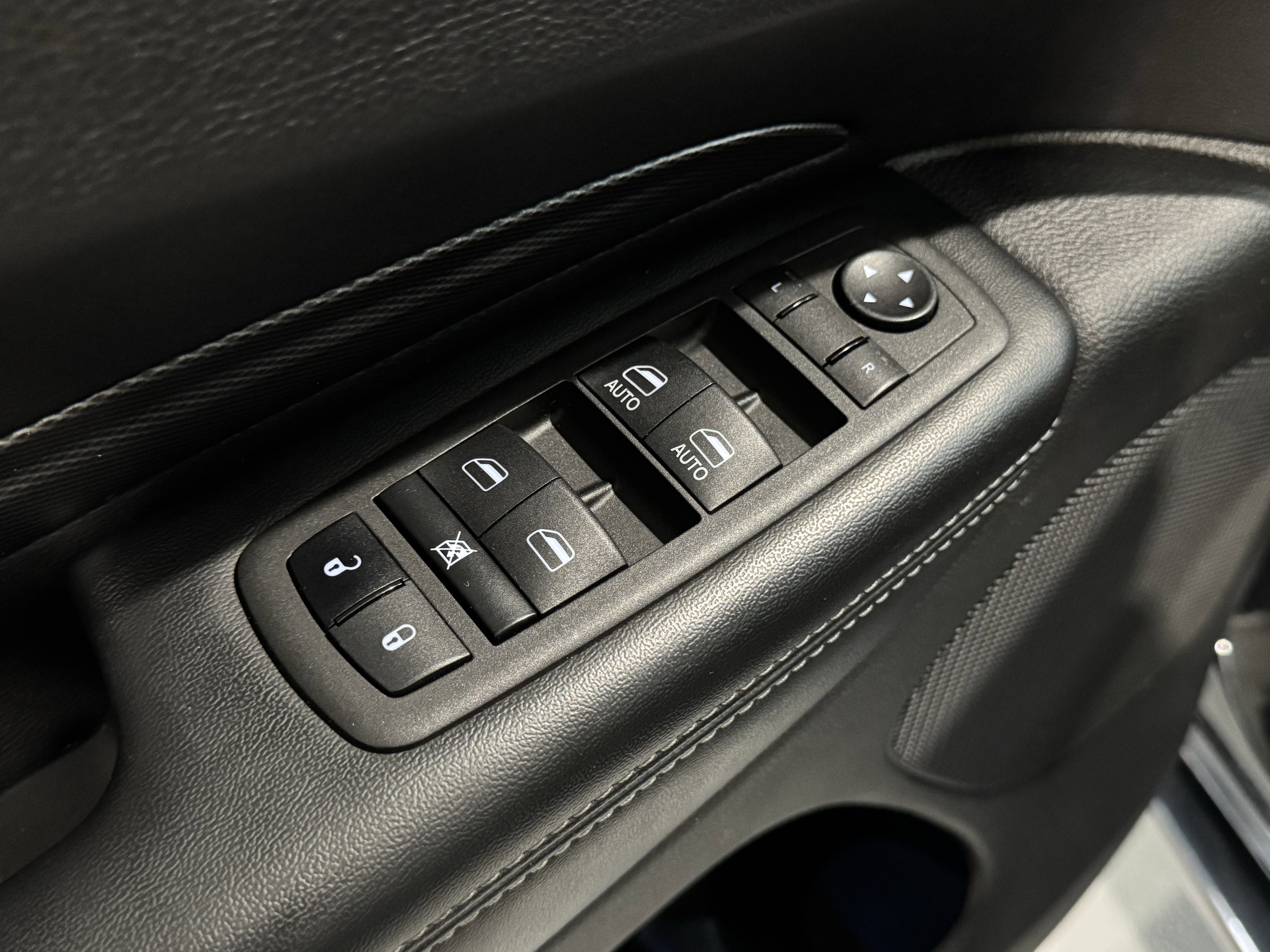 Used 2022 Dodge Durango GT image 24