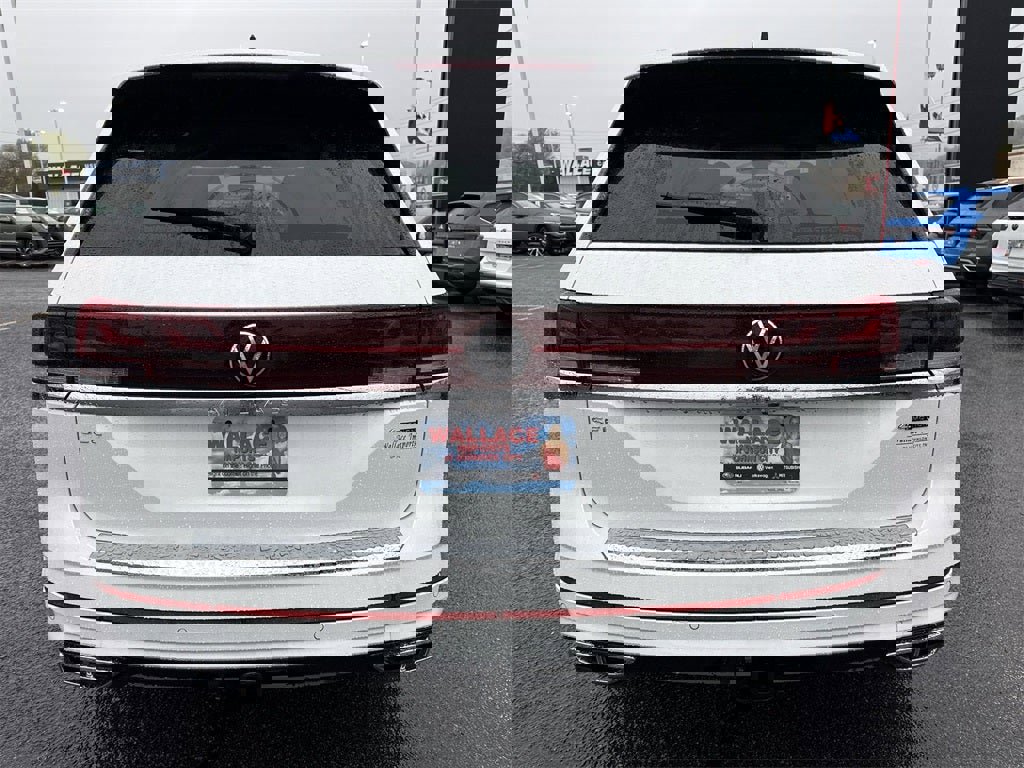 New 2025 Volkswagen Atlas SEL Premium R-Line image 5