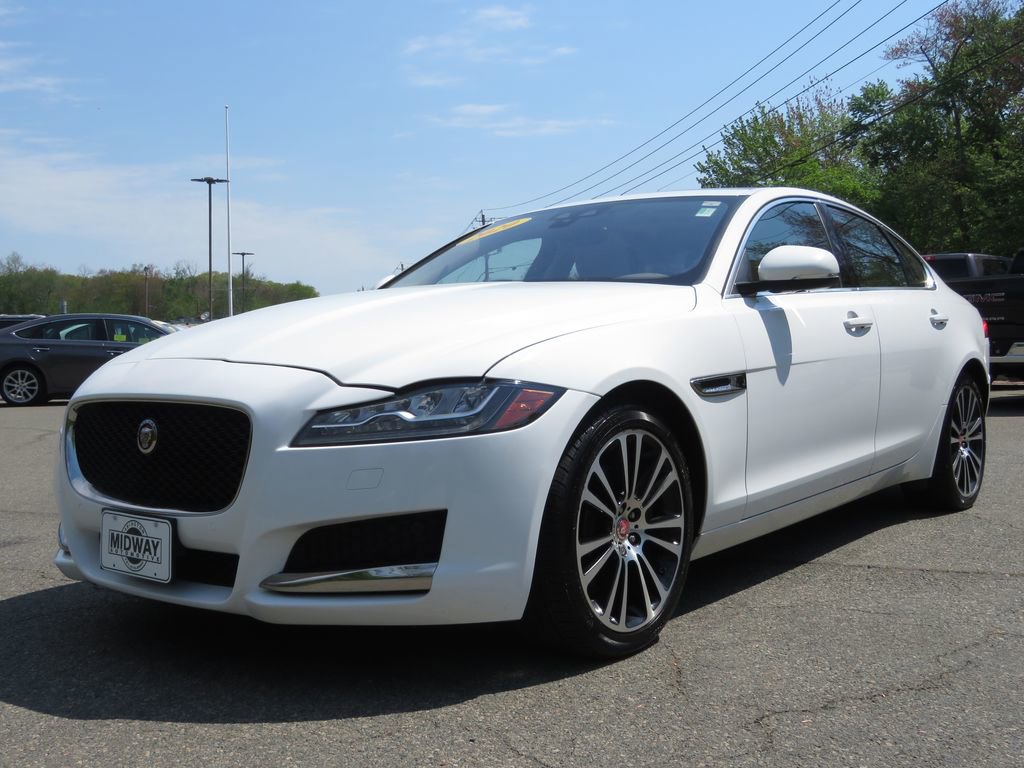 Used 2020 Jaguar XF Prestige AWD/4WD image 1