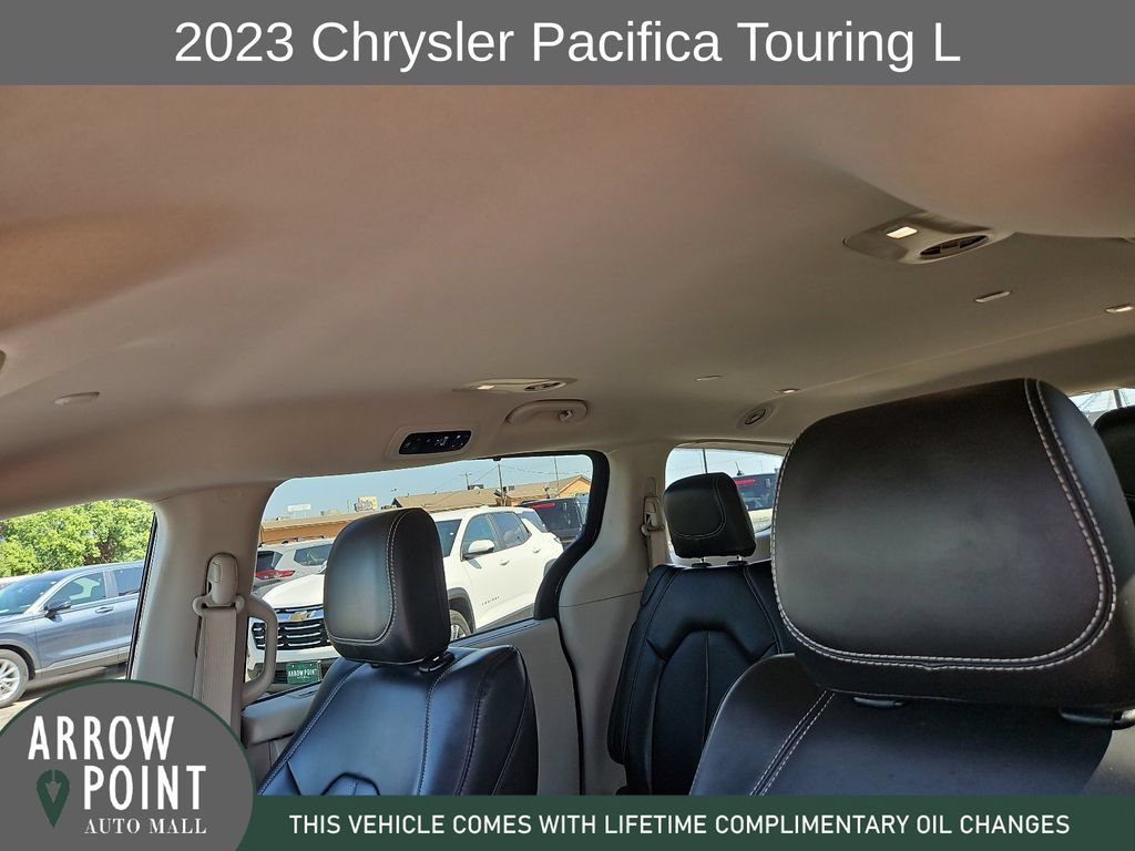 Used 2023 Chrysler Pacifica Touring-L FWD image 22