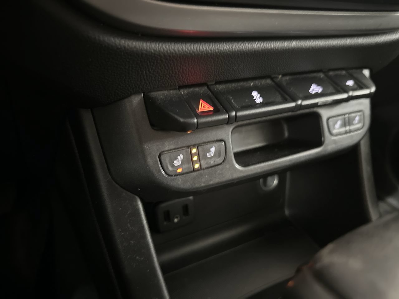 Used 2019 Chevrolet Colorado LT w/ LT Convenience Package AWD/4WD image 39