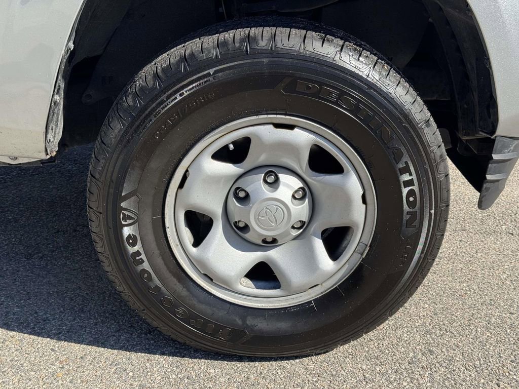 Used 2023 Toyota Tacoma SR AWD/4WD image 25