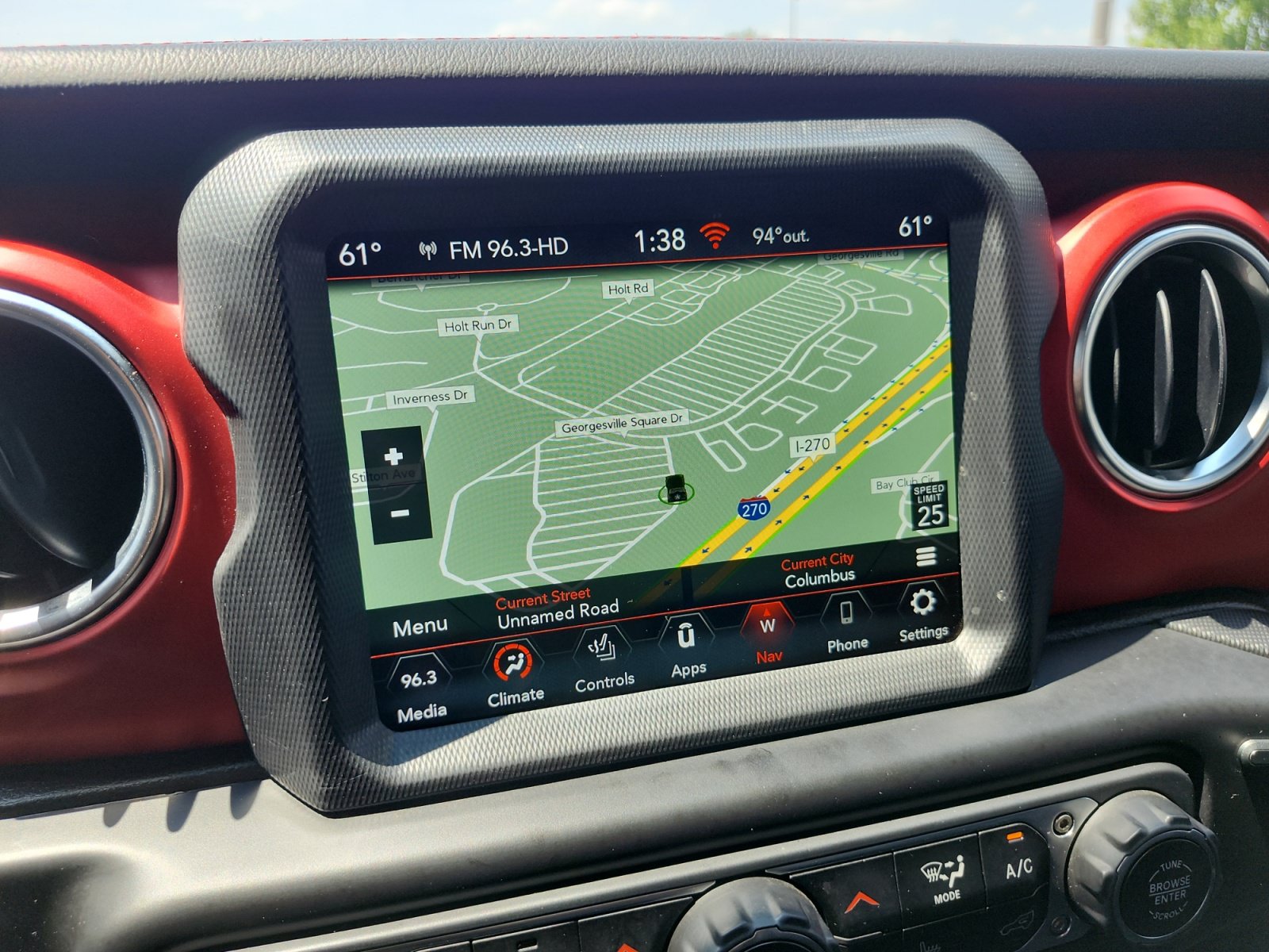 Used 2021 Jeep Gladiator Rubicon AWD/4WD image 17