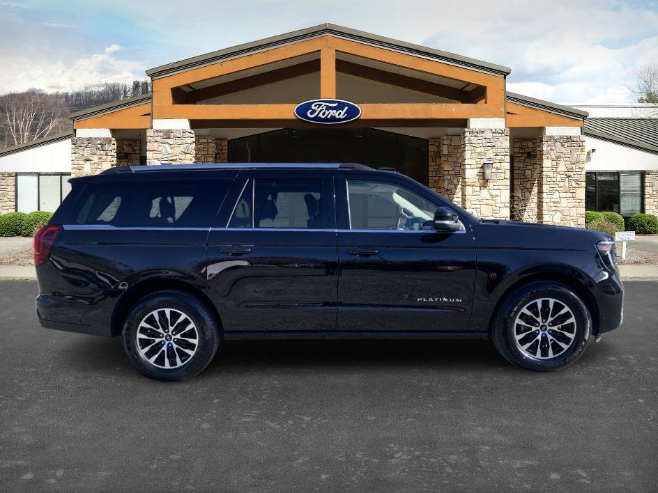 Used 2025 Ford Expedition Max Platinum image 4