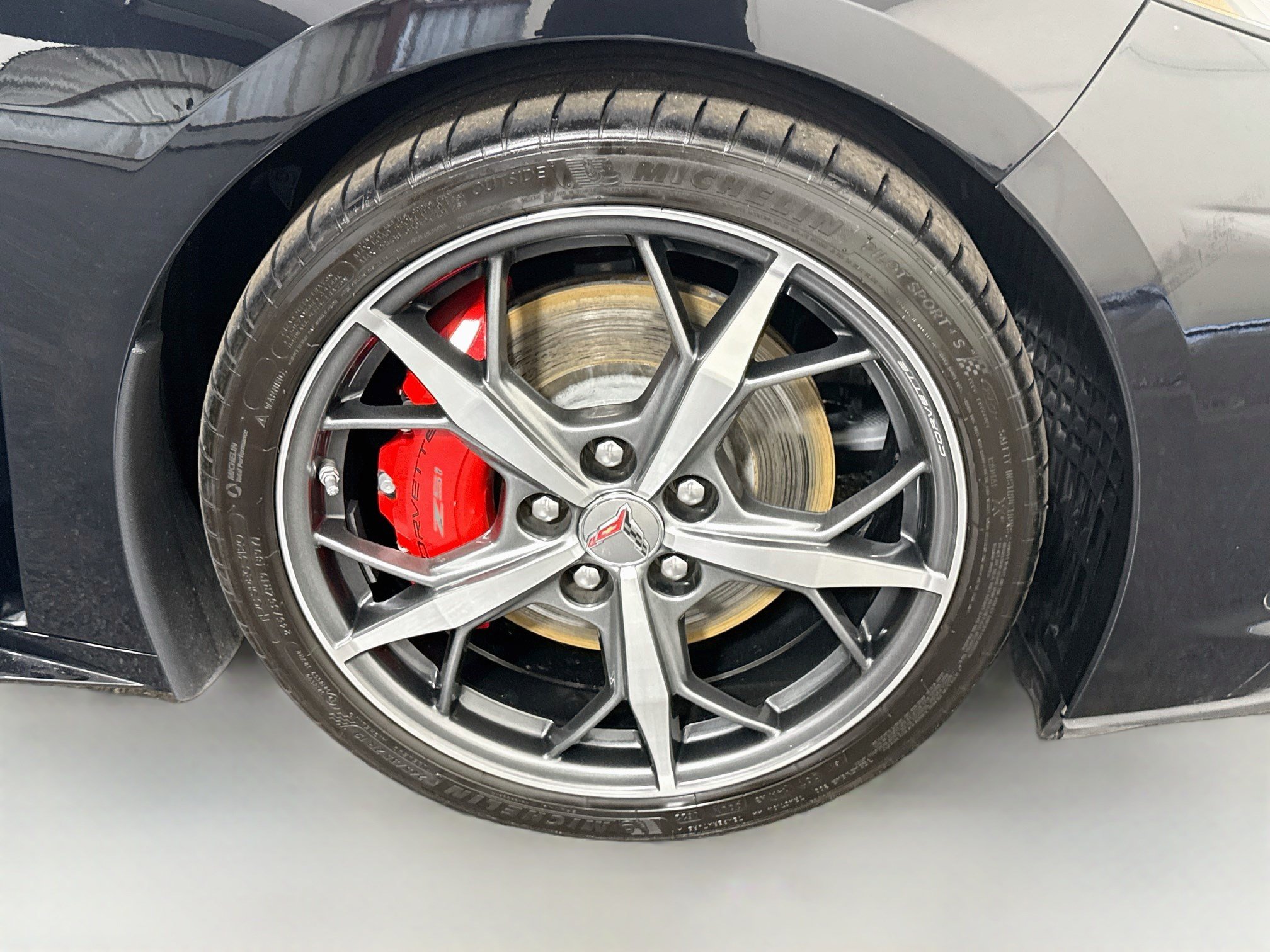 Used 2022 Chevrolet Corvette Stingray Premium Cpe w/ Z51 Performance Package RWD image 28