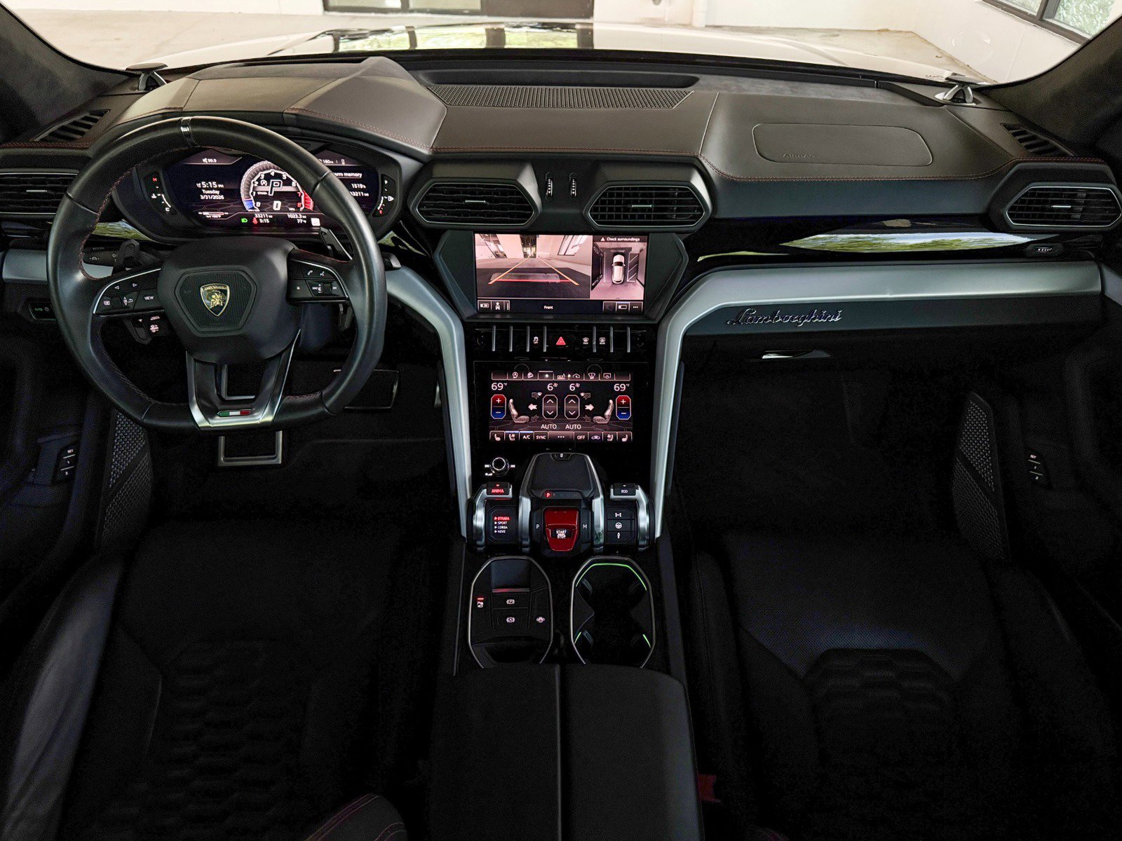 Used 2019 Lamborghini Urus AWD/4WD image 35