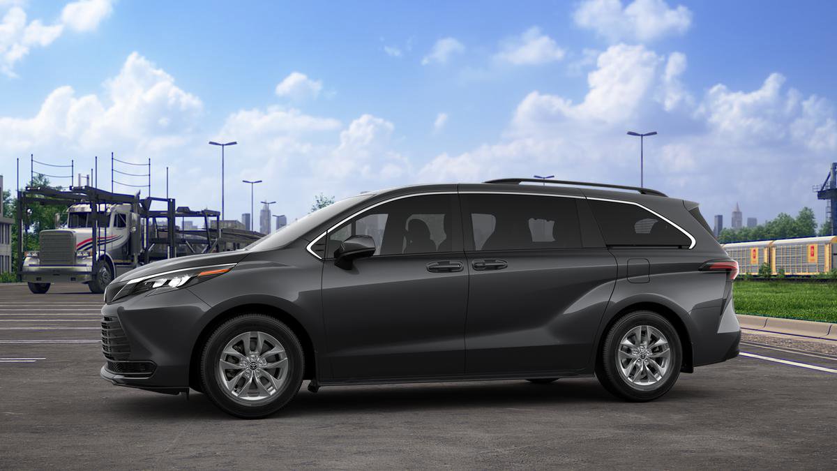 New 2025 Toyota Sienna LE image 25